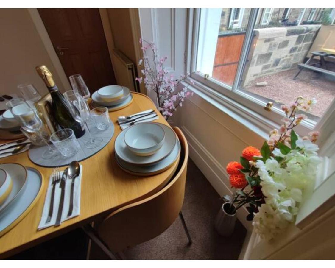 Central Edinburgh Private Garden With Parking Exterior foto